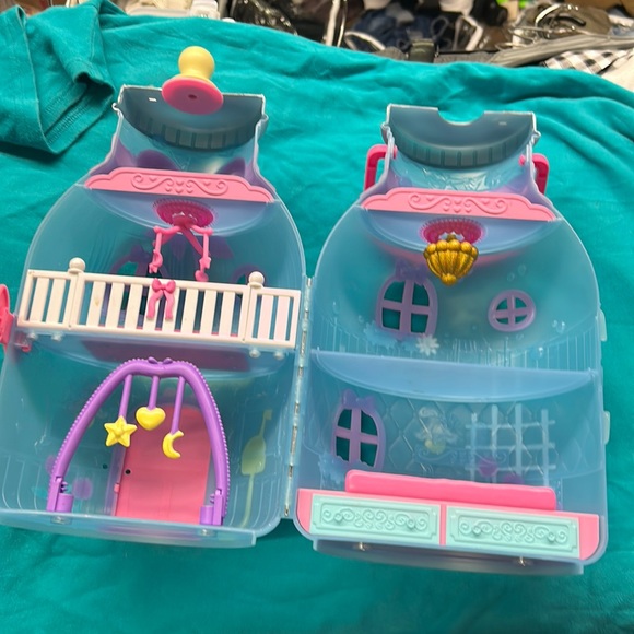 Baby Born Surprise Toy; Baby Born 904145 Surprise Baby Bottle House - Picture 1 of 9